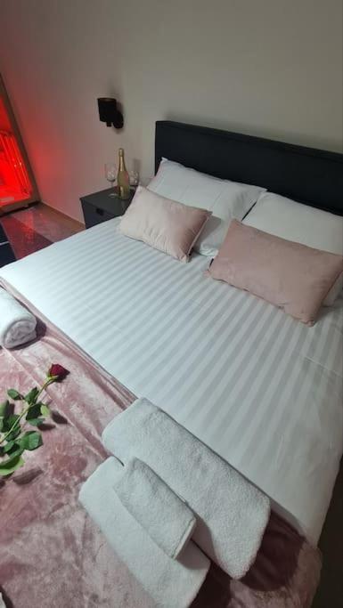 Mias Luxury Apartment Fiume Kültér fotó