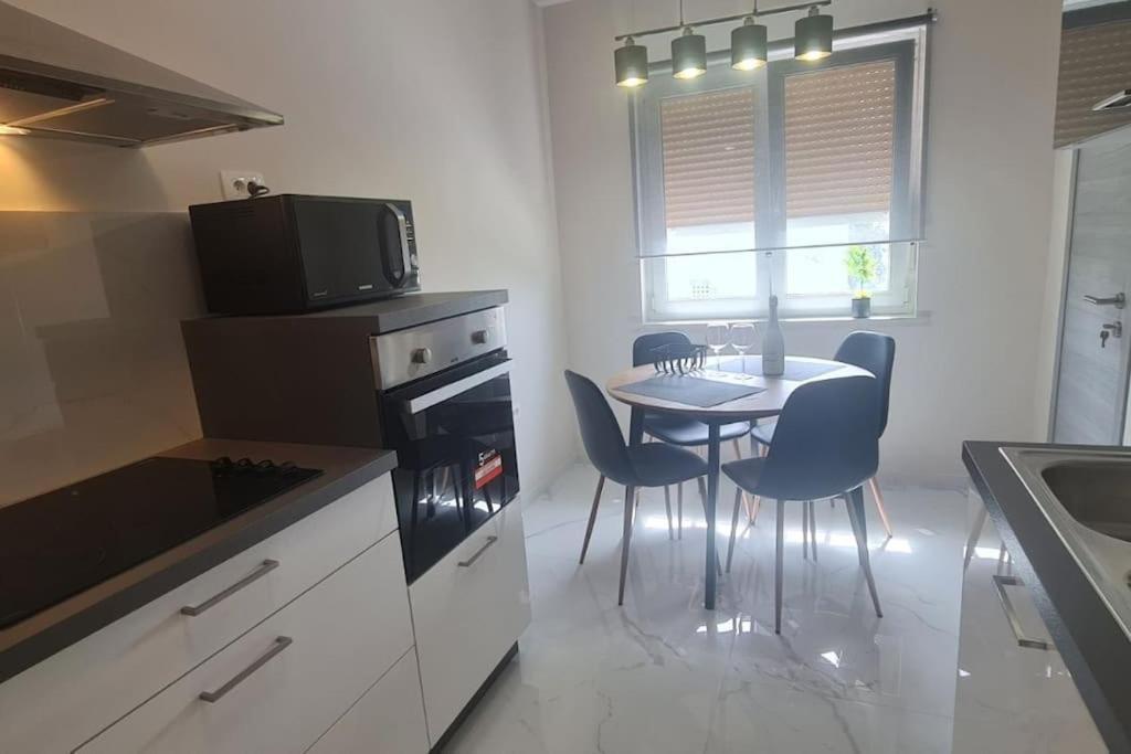 Mias Luxury Apartment Fiume Kültér fotó